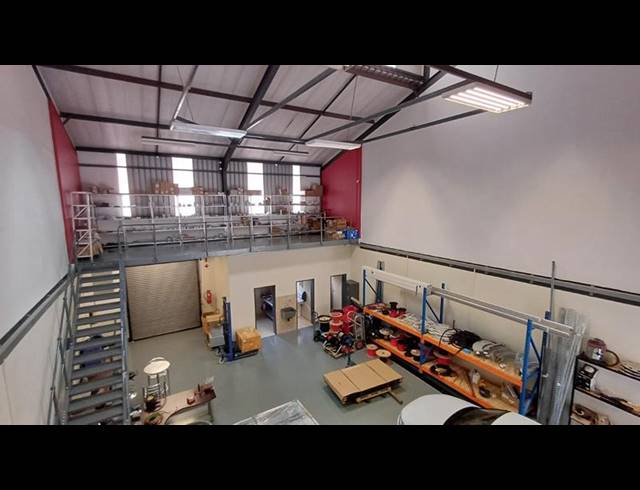 INDUSTRIAL PROPERTY TO RENT IN HENNOPSPARK